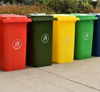 Thùng rác công nghiệp bằng nhựa 240 lít.