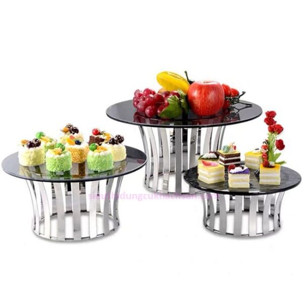 Chân kê buffet và chân đế buffet - kệ để món ăn buffet